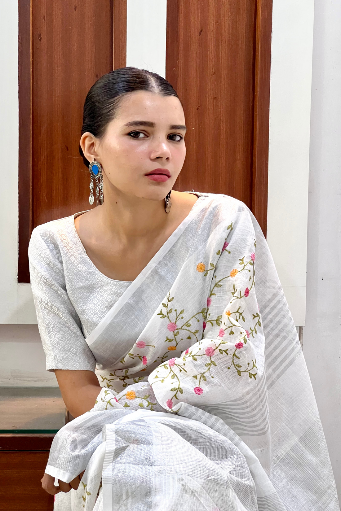 Jasmine Linen Sari - Image 2
