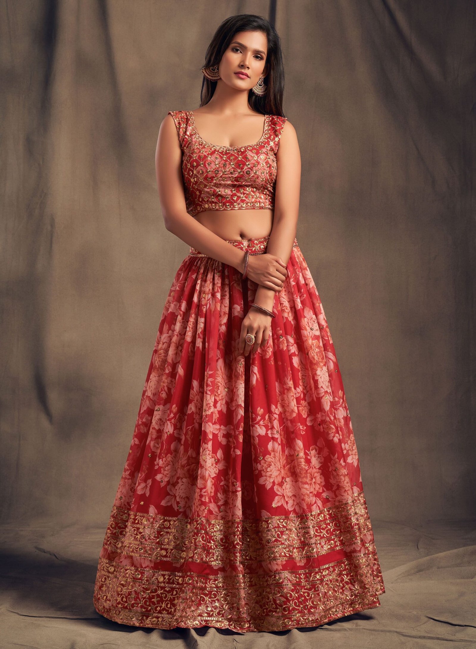 Shraddha Kapoor Red Floral Printed Organza Wedding Wear Lehenga Choli - Image 3