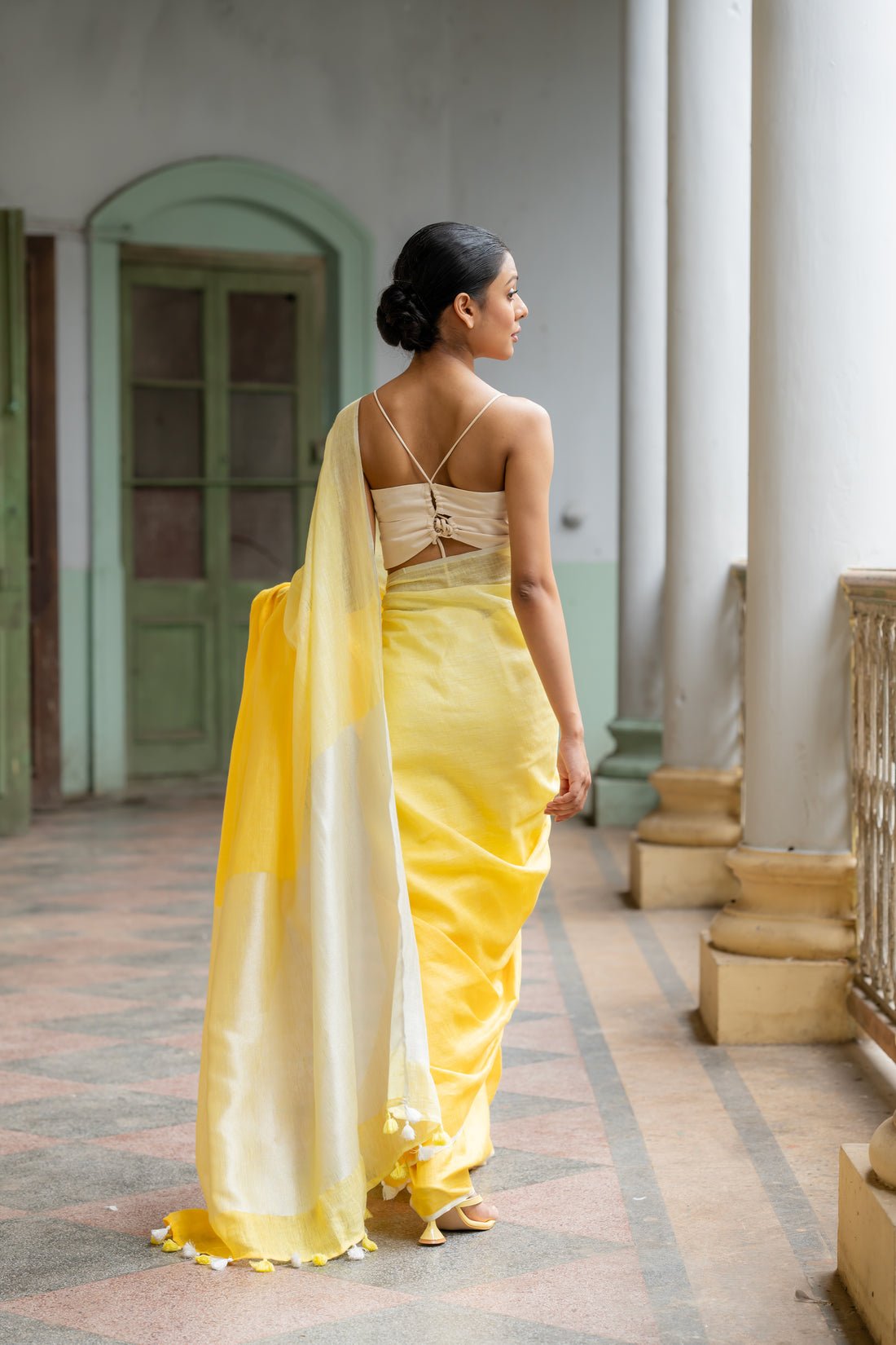 Sun Kissed Beauty Linen Sari - Image 4