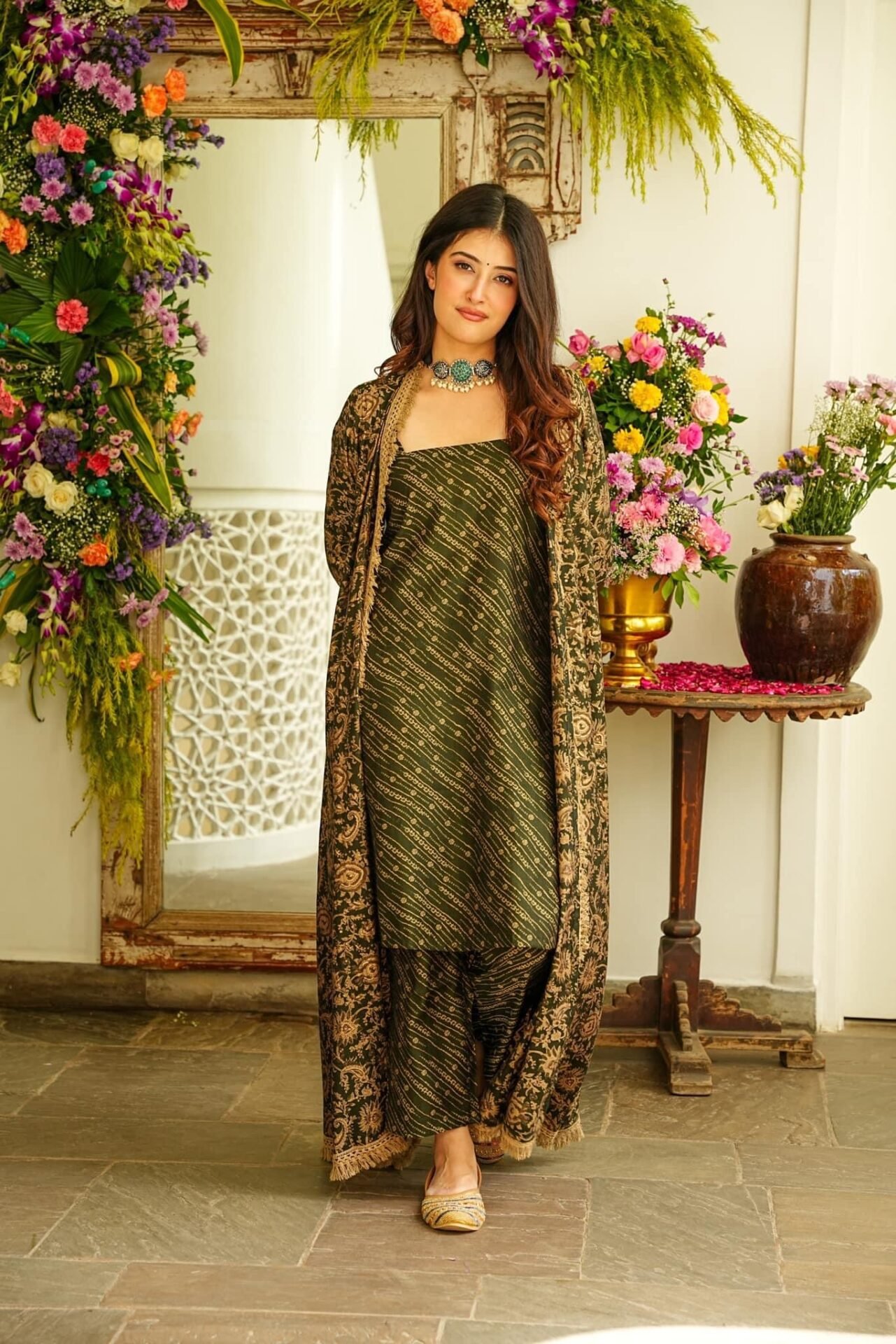 Zenia muslin kurta-shrug - Image 3