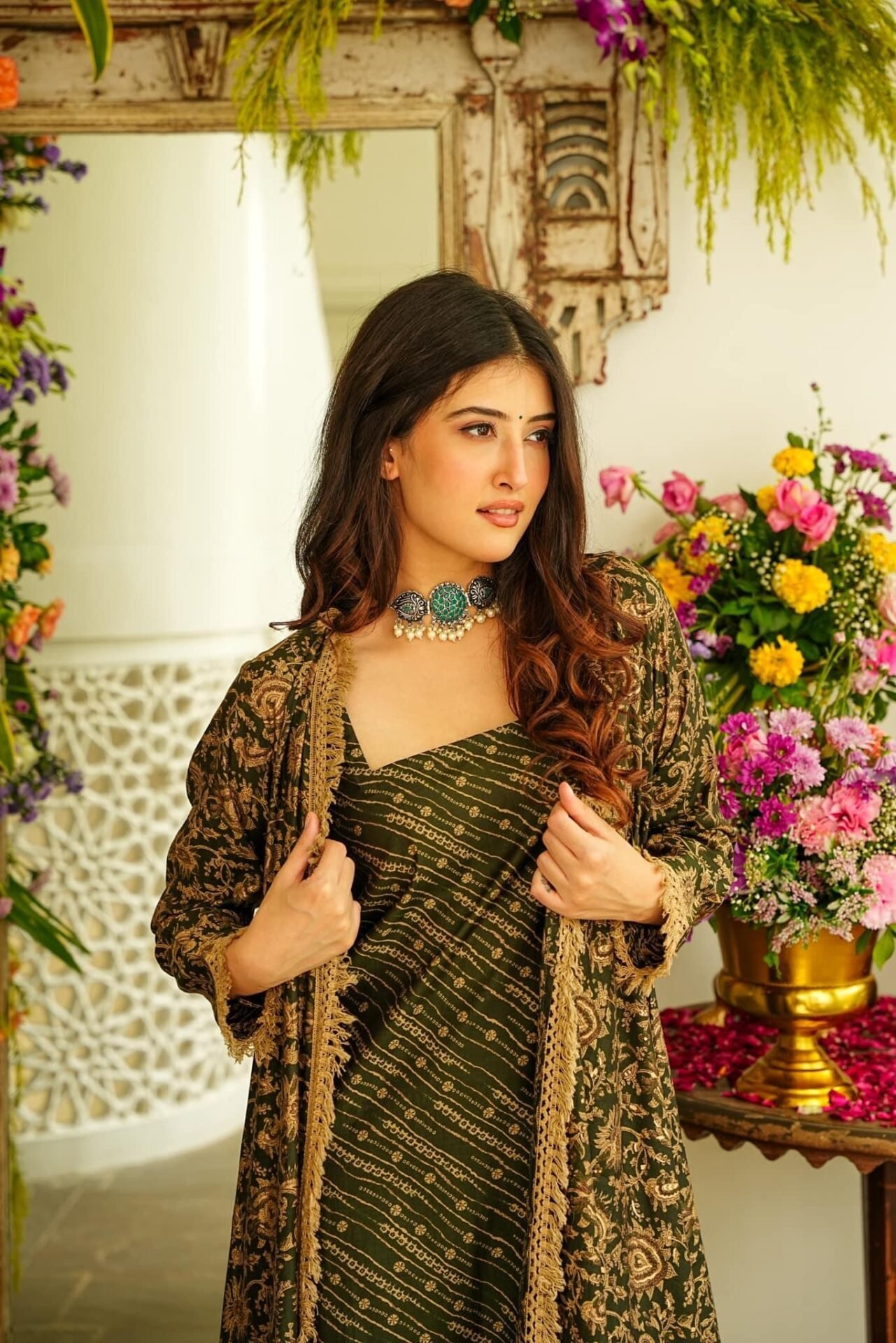 Zenia muslin kurta-shrug - Image 2