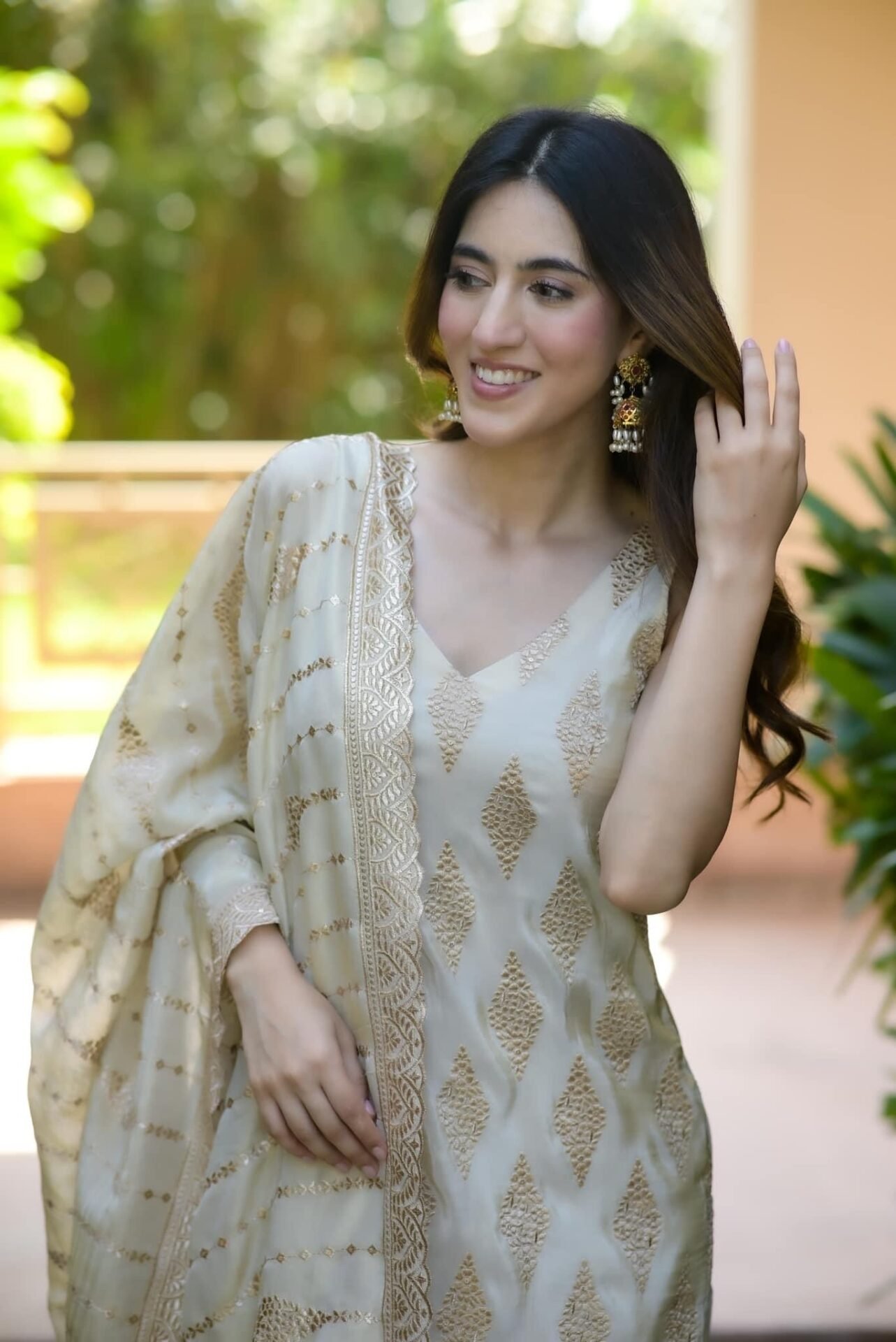 Vedanshi cosmos suit set - Image 2