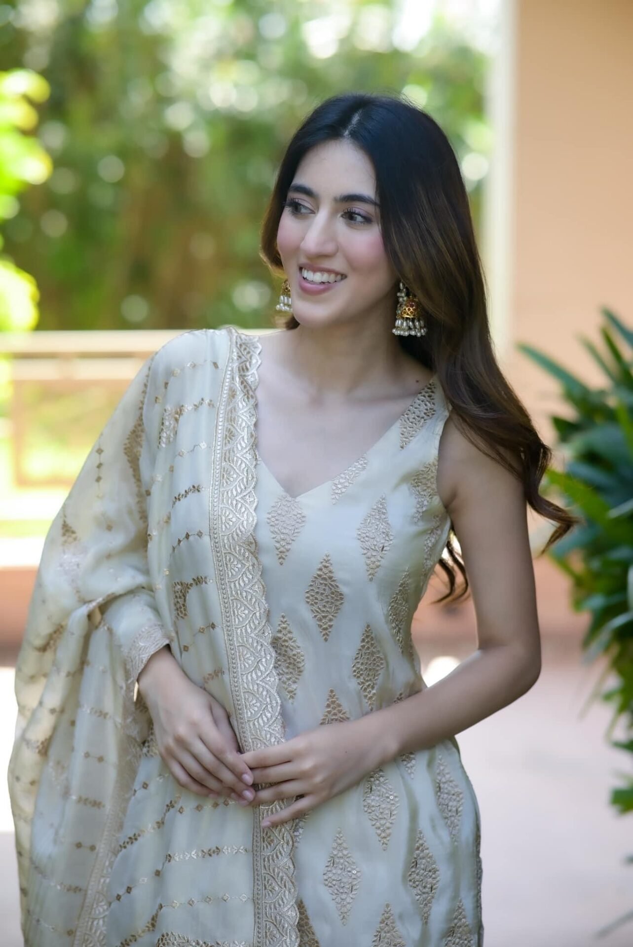 Vedanshi cosmos suit set - Image 4