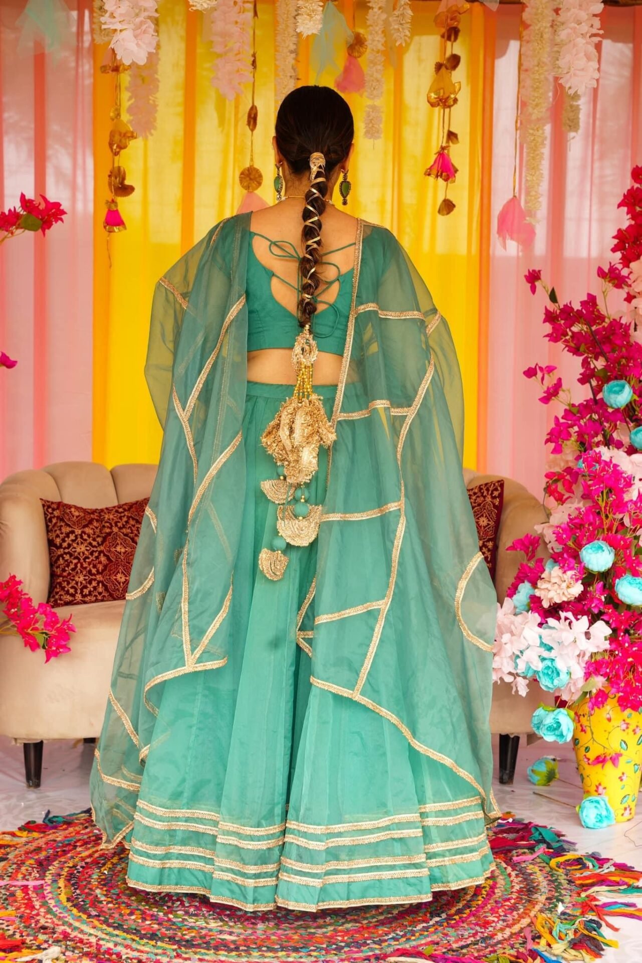 Sadhna green organza lehenga set - Image 4