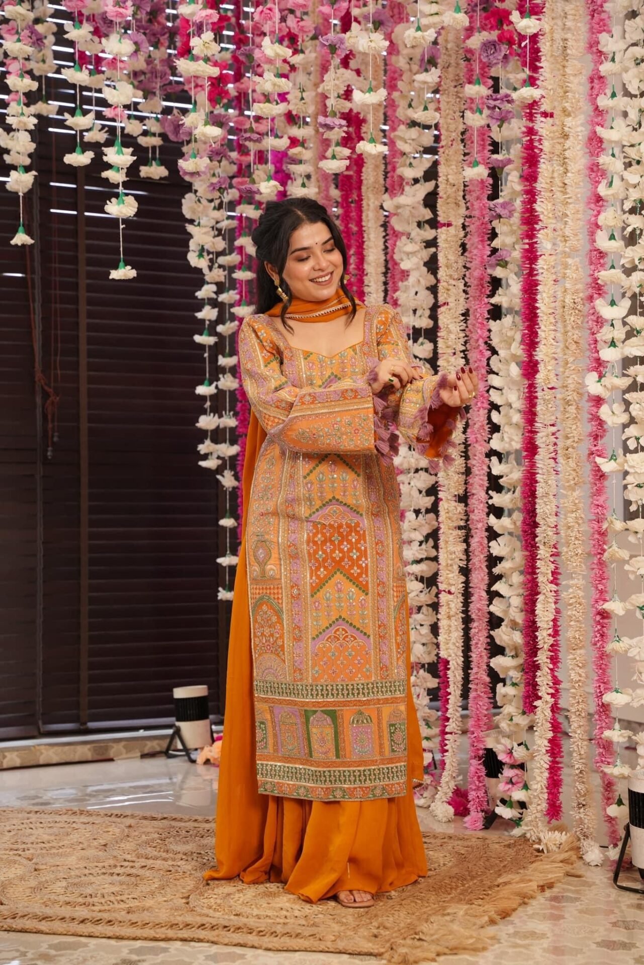 Sunset aura heavy embroidered suit set - Image 2