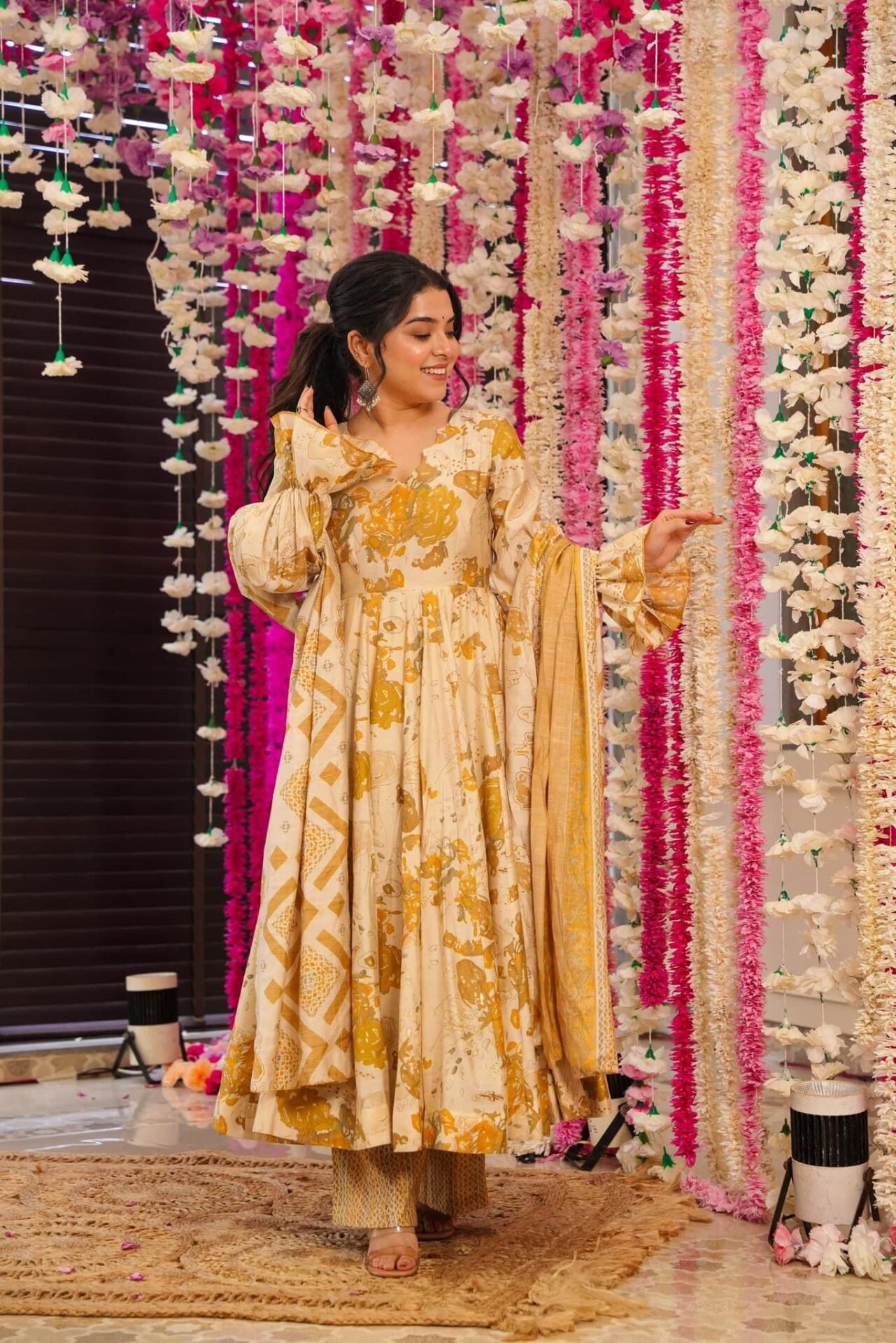 Leah yellow muslin suit set - Image 4