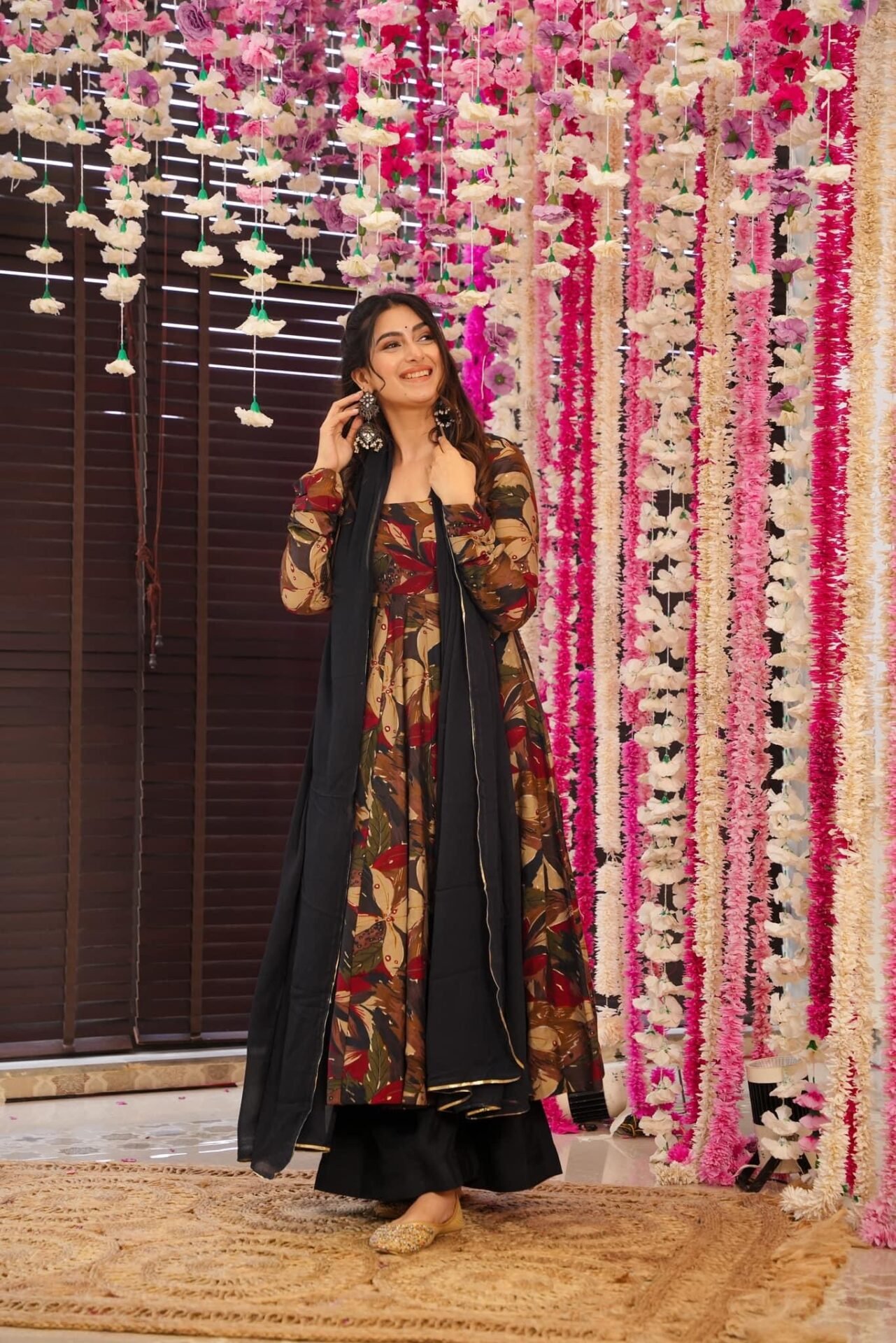 Dahlia black rayon suit set - Image 2