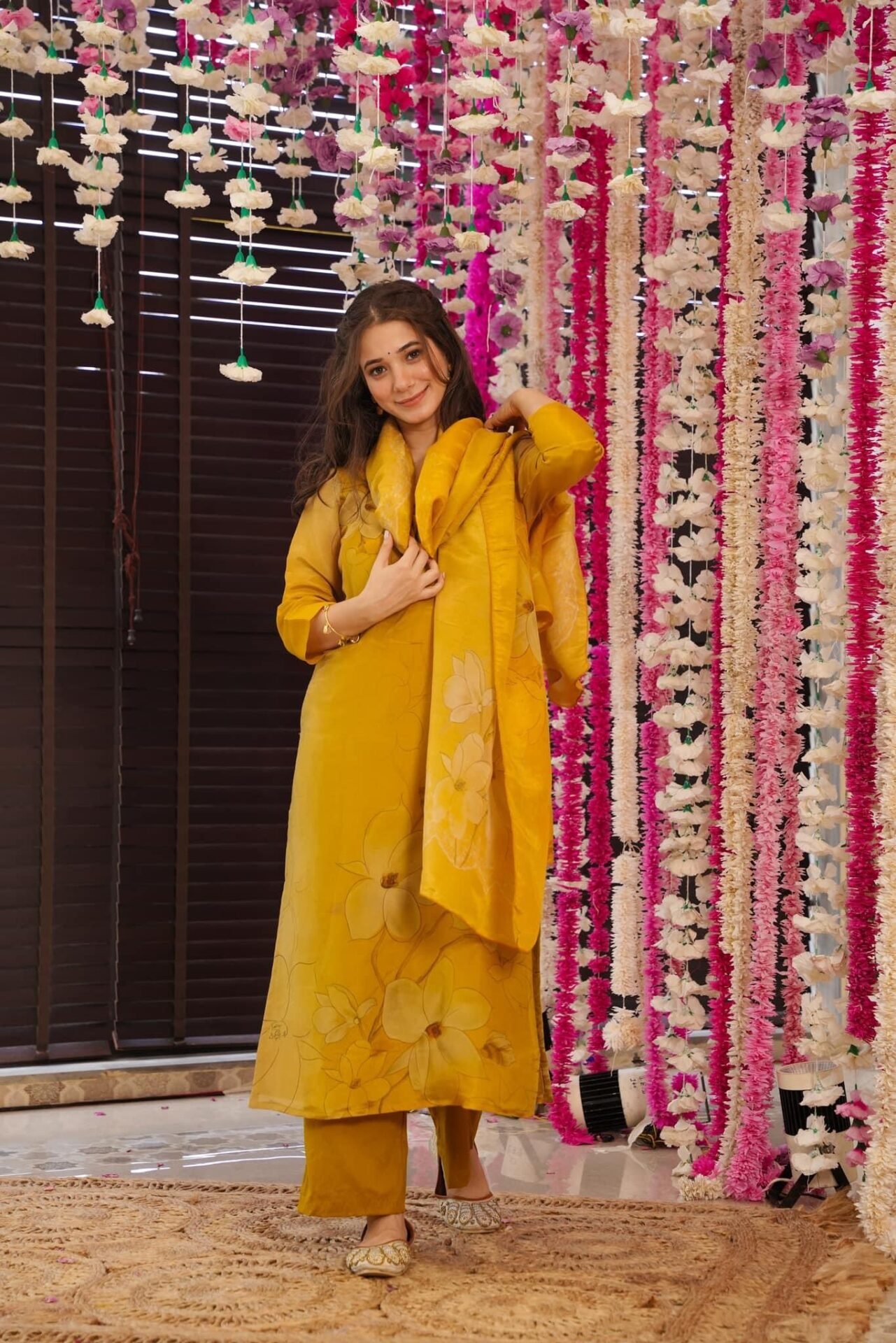 Meera yellow Kurta set - Image 2