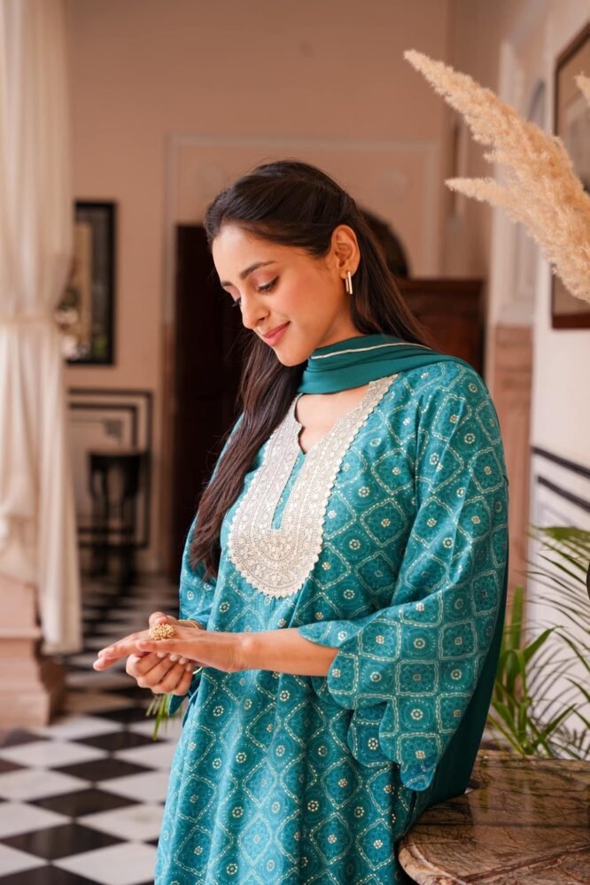 SHANAYA MUSLIN SUIT SET - Image 2