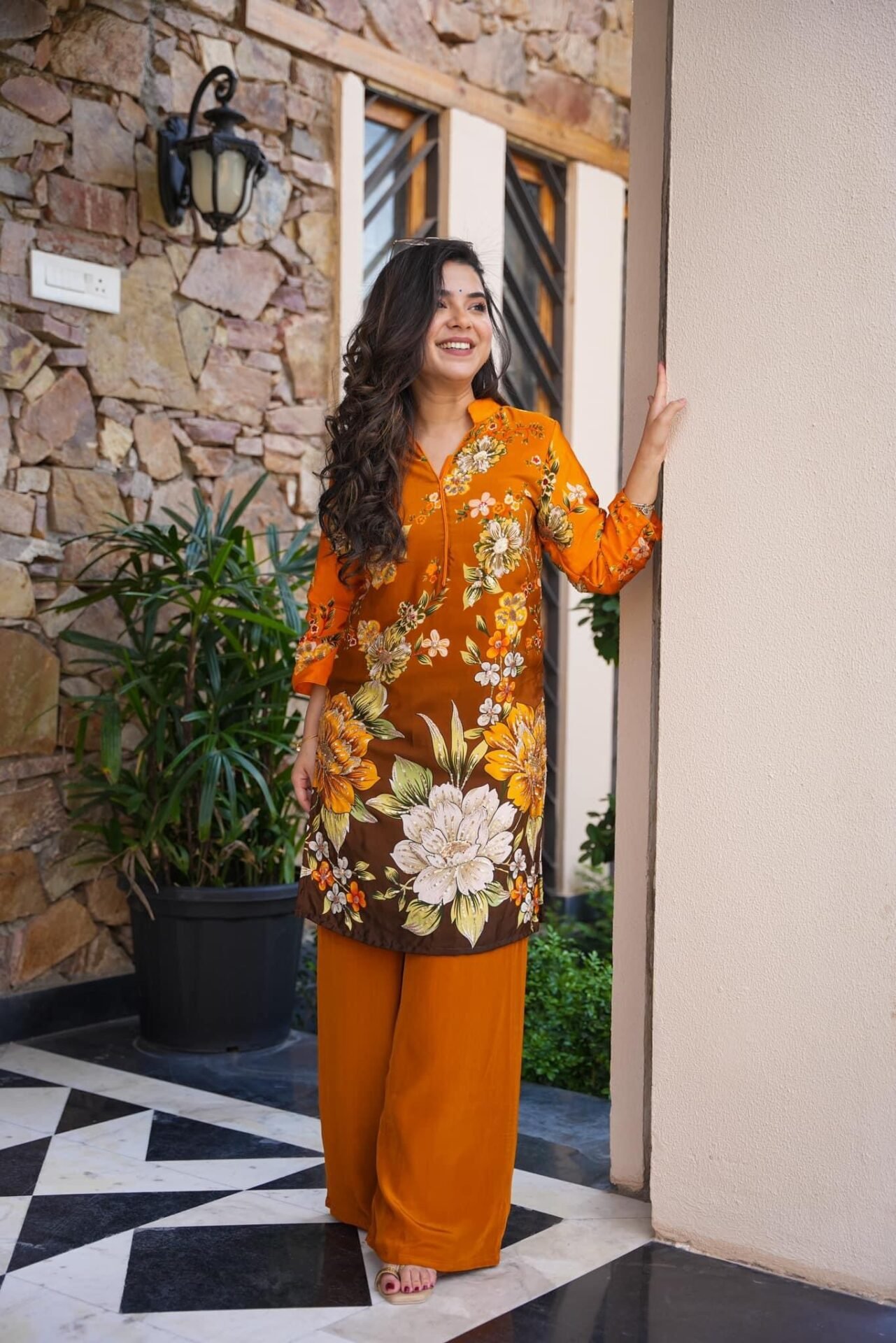 SYBIL EMBROIDERED KURTA SET - Image 3