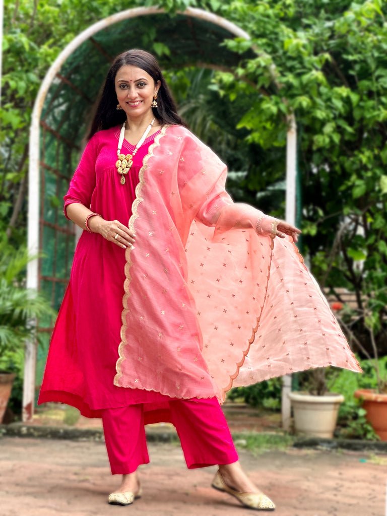 Embellished Scalloped Border Tissue Dupatta