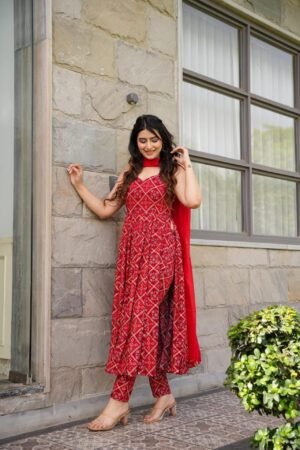 Red rayon nyra cut set