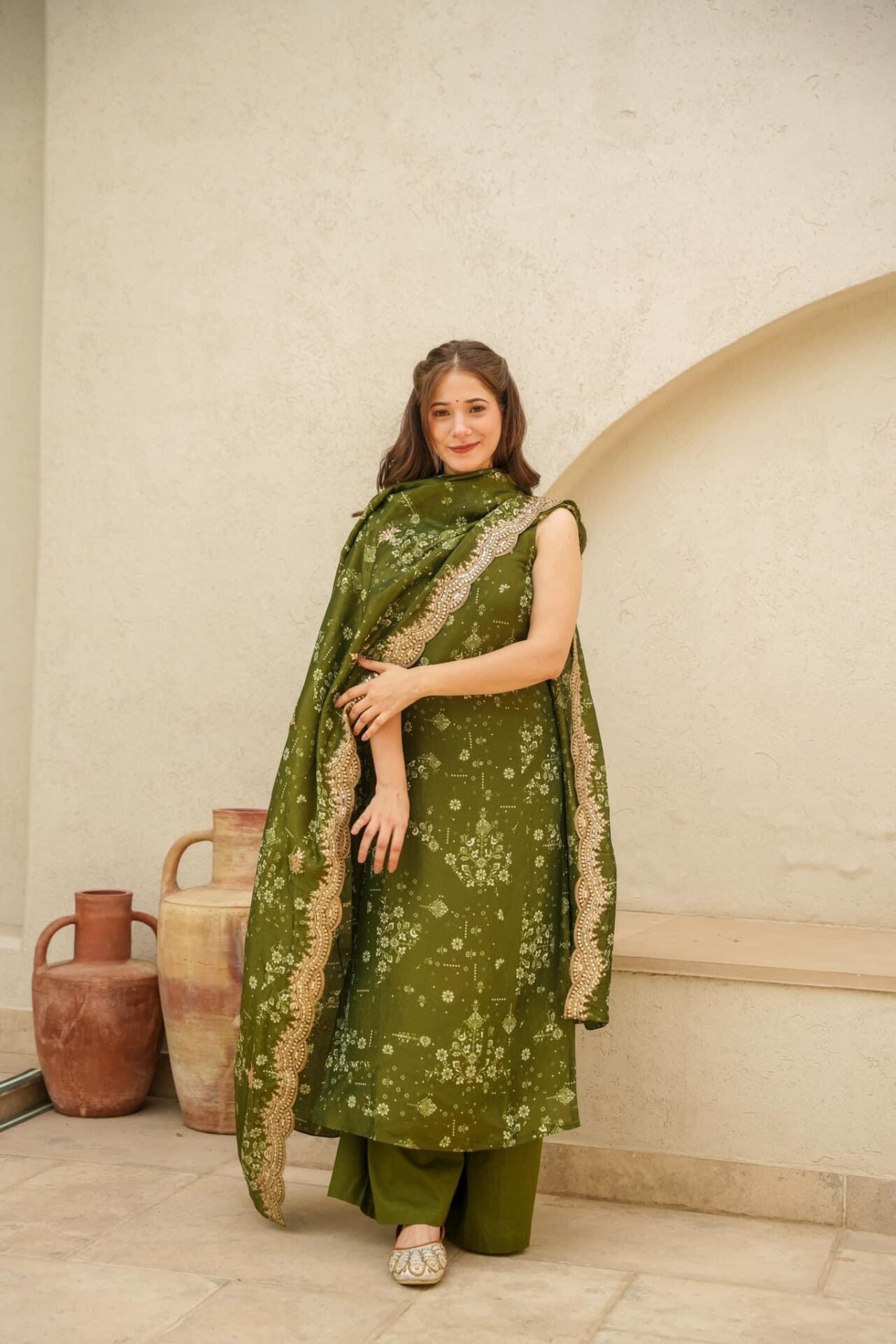 Sol green cosmos kurta set - Image 2