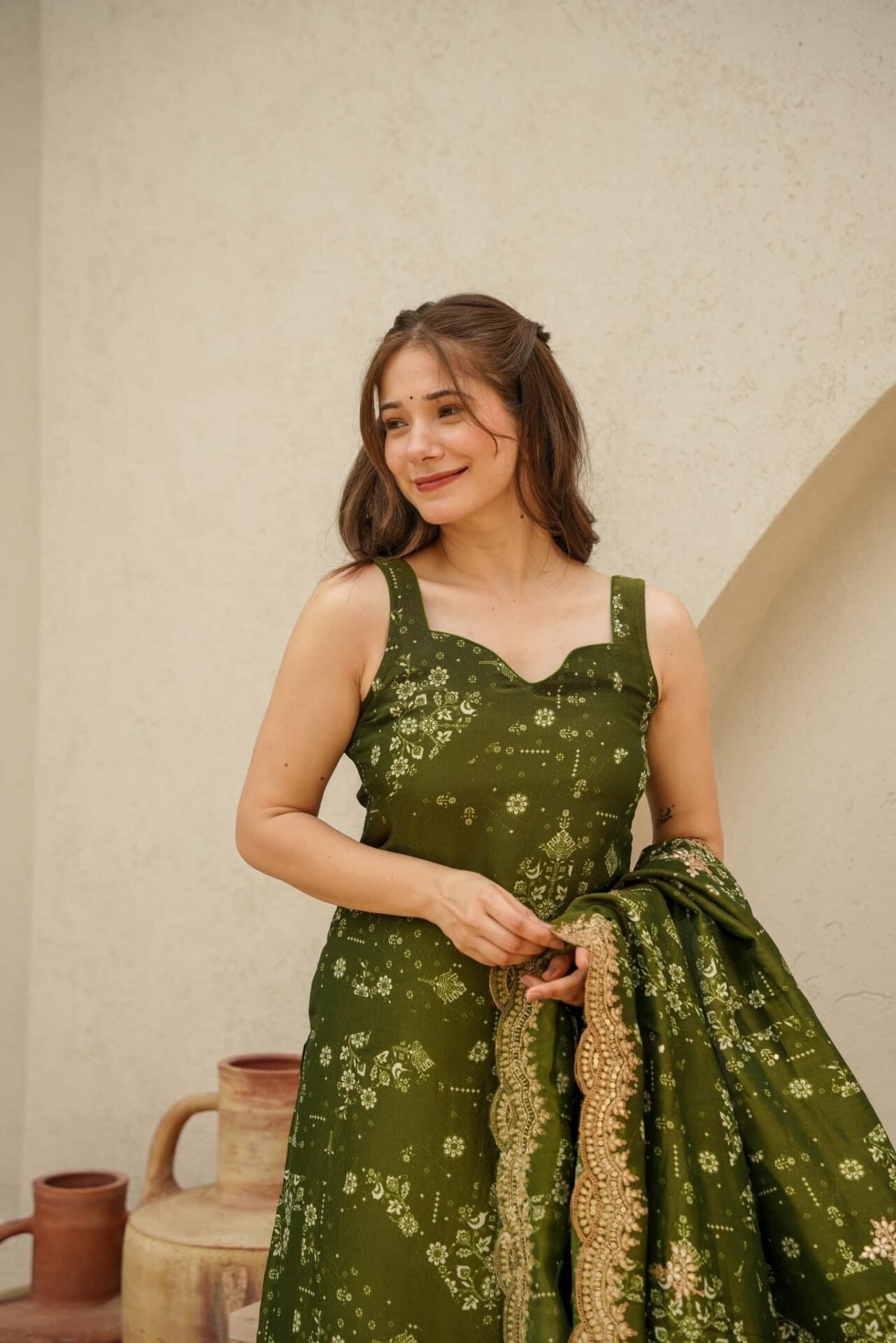 Sol green cosmos kurta set - Image 3