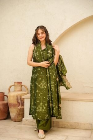 Sol green cosmos kurta set