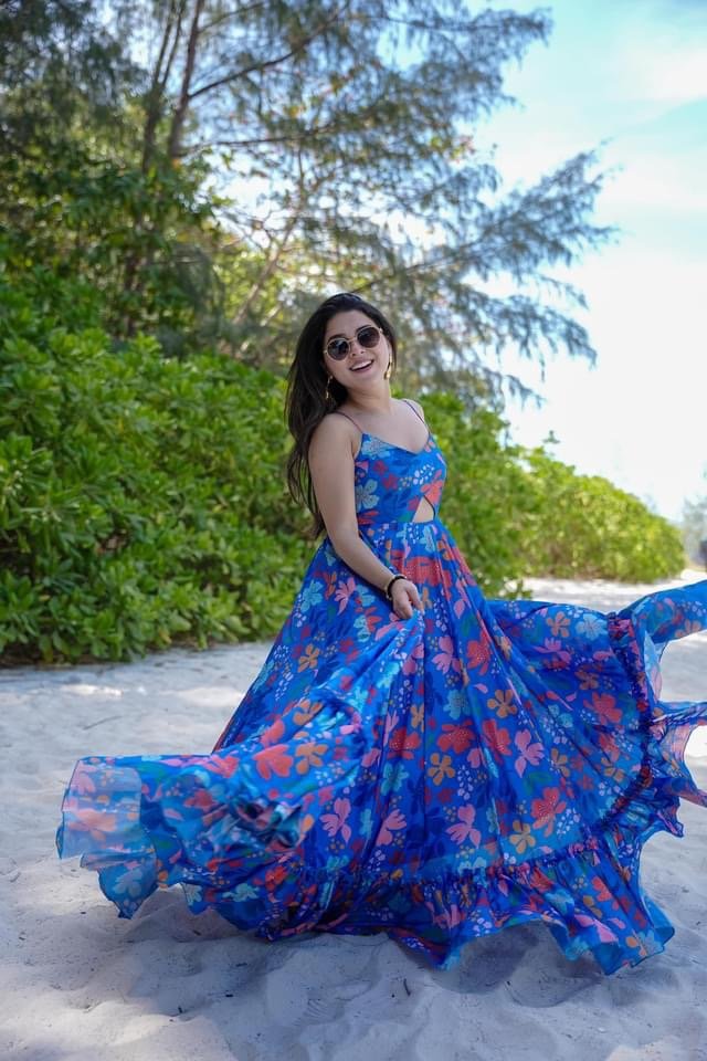 Aqua blue dress - Image 3