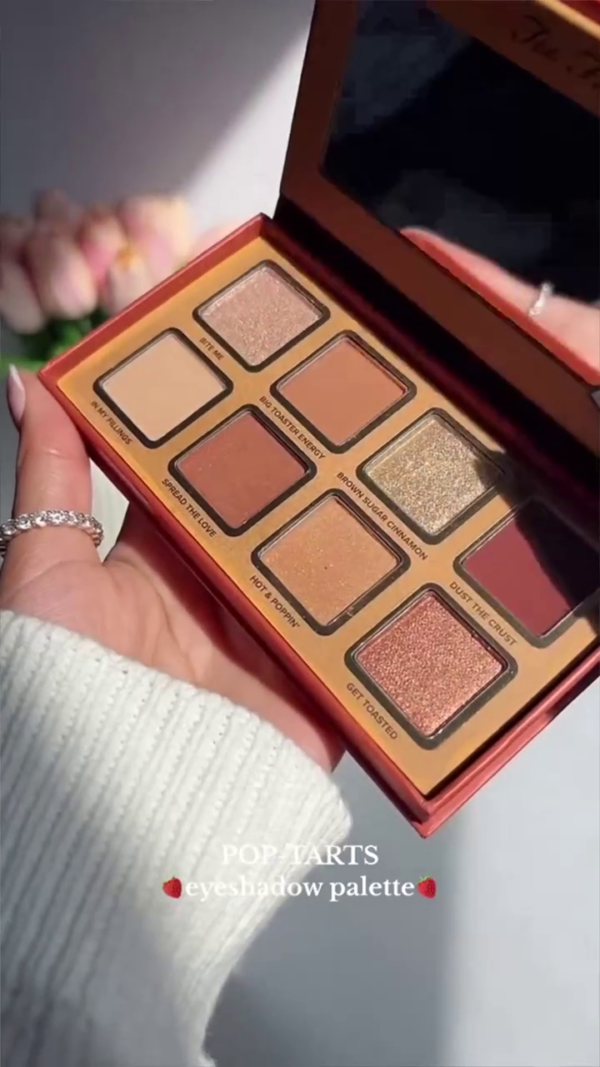 Strawberry & Cinnamon-Inspired Dual Eyeshadow Palette Collection Sweet & Spicy Shades Featuring Frosted Pinks, Bold Reds, Golden Browns & Shimmering Toppers for Delicious Everyday Glam - Image 3