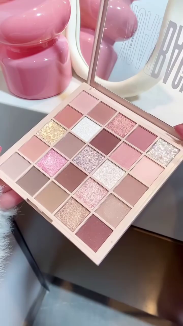Gogo Tales 24-Color Eyeshadow Palette with Matte, Shimmer, and Glitter Finishes for Versatile Day-to-Night Looks - Image 3