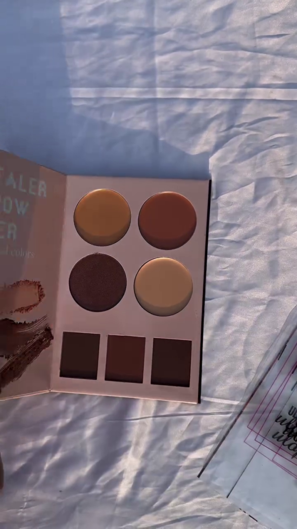 Professional Ultimate Utopia Makeup Book with 30+ Eyeshadows, 6 Radiant Highlighters, 4 Cream Concealers, and 3 Contour Powders – Complete All-in-One Face Palette Featuring Matte, Shimmer & Glitter Finishes for Day-to-Night Glam Looks - Image 4